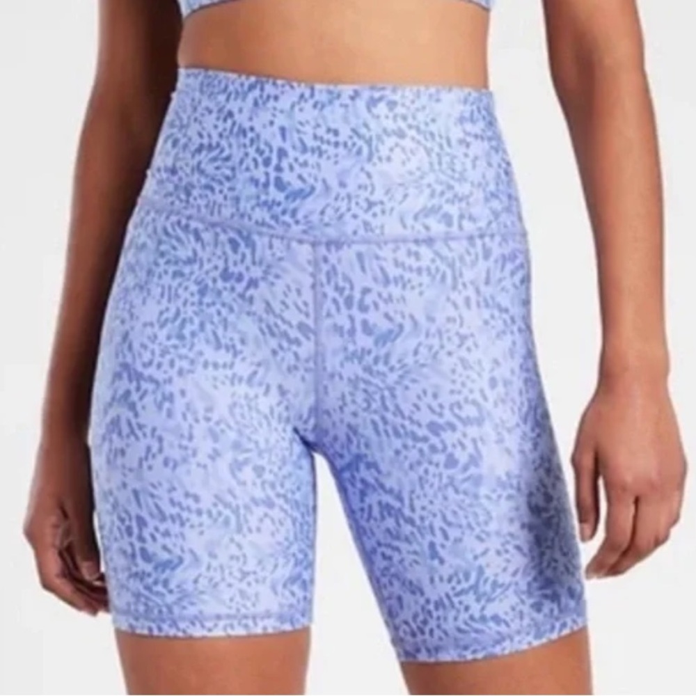 Athleta Women 3X Liquid Petals Victorian Periwinkle Elation Printed 7” Short NWT